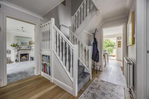 1 Conifer Drive, Hambrook-PorticoMarketing-Nexa-20