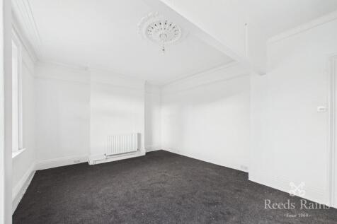Huddersfield Road, Wyke, Bradford, West Yorkshire, BD12 photo 5