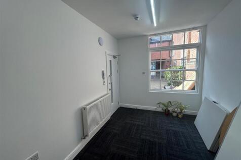 Suite 8.jpg