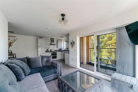 Open Plan Kitchen/Dining/Living