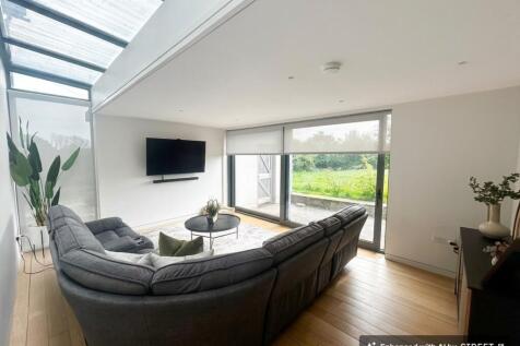 Llandough, Cowbridge, CF71 photo 4