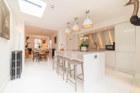 Award Winning CPS HOMES Media team_9