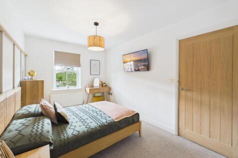Bedroom: