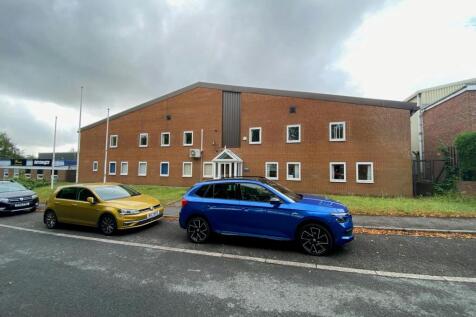 Distribution Warehouse to rent in tadcaster