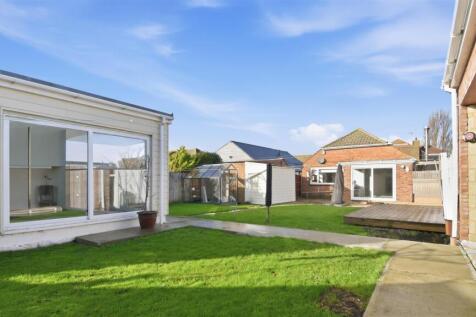 32 Bishopstone Drive (37).jpg