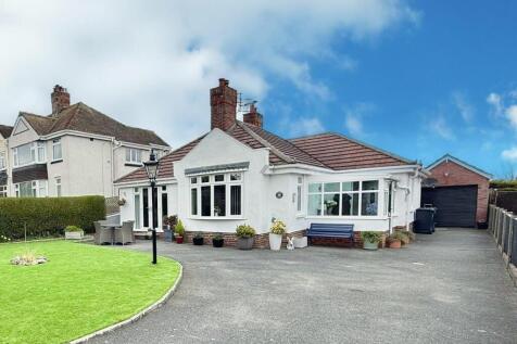 Llandudno, LL30 - property photo