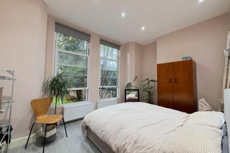1-bed flat on Bentley Road, Liverpool, L8, £950/mo