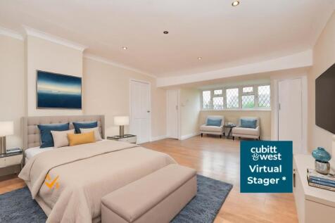 Bedroom 1 (Contemporary Style)