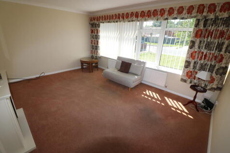 Fulford Crescent, Willerby photo 5