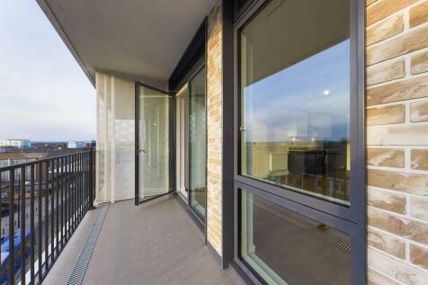 balcony2.jpg