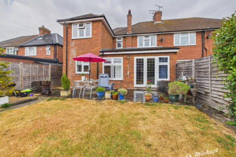 CAM03852G0-PR0771-STILL022