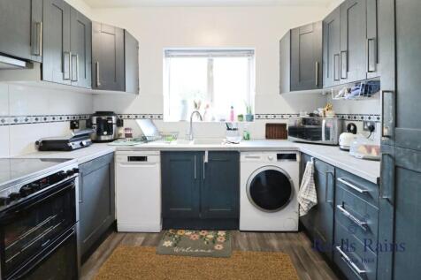 Crownhill Road, Woodford Green, IG8 photo 4