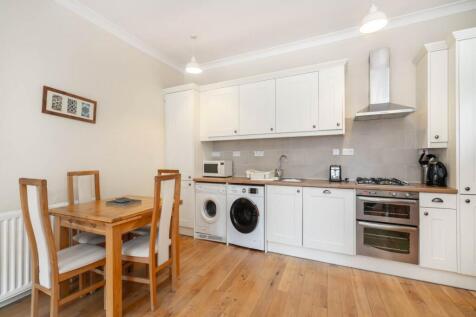 Dean Park Mews, Stockbridge, Edinburgh photo 5