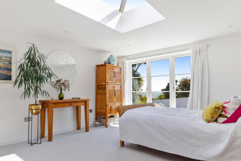 A40 - Port Bou Beesands Cropped - 260713