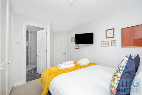 Collingwood Court...