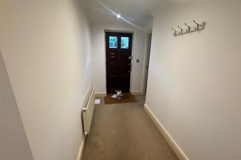 16 Sandfield Cour...