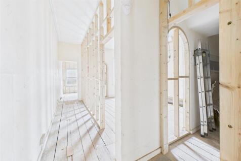 15 Eastover, Bridgwater, Somerset TA6 5AG | Freeho