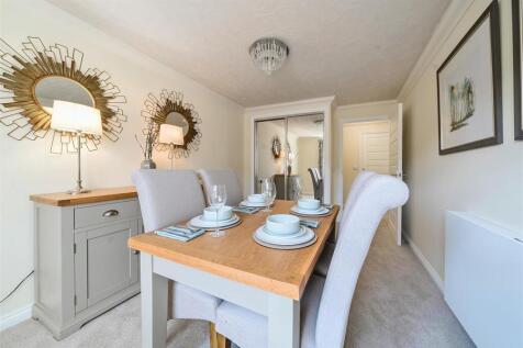 St Andrews Lodge, Chippenham, Wiltshire photo 5
