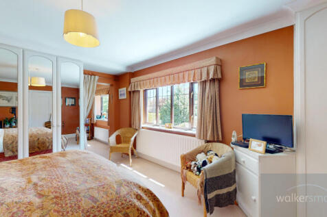 15-Breary-Lane-East-05212025_200951