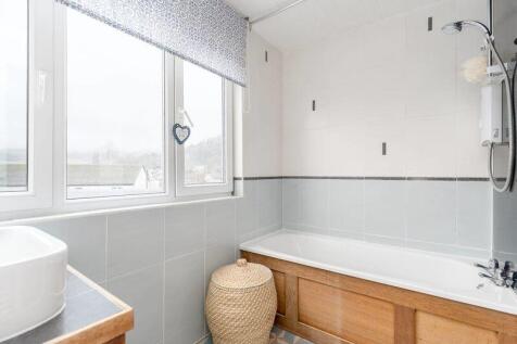 4 bed, 1 bath Flat in Leeds - Photo 15