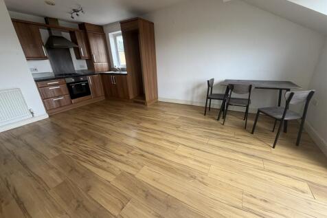 Cranmer Road, BRADFORD photo 3
