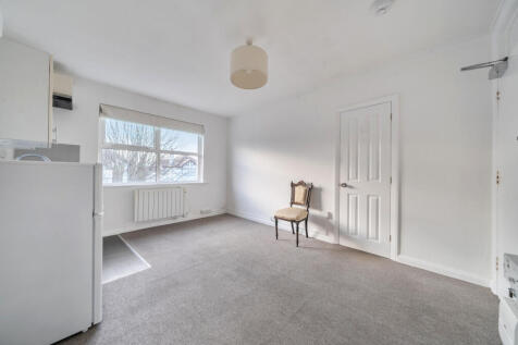 Victoria Drive, Bognor Regis, PO21 photo 4