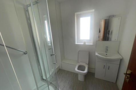 Pine grove court photo 3