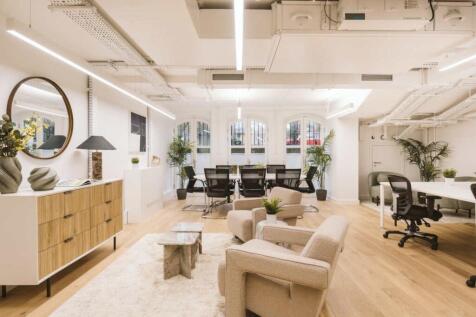 18 Clerkenwell Close