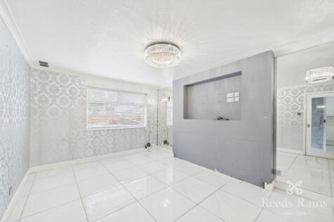 Howarth Close, Manchester, Greater Manchester, M11 photo 4