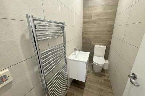 Flat 402