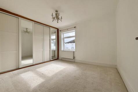 Hambrook Street, GL52 6LW photo 3