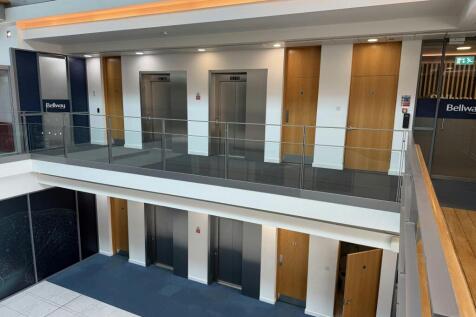 Lifts, WCs &amp; showers