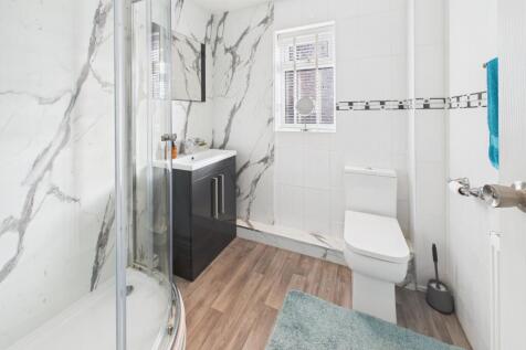 CAM02871G0-PR0634-STILL015