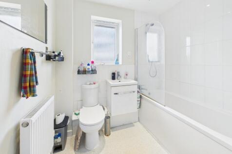 CAM02545G0-PR0481-STILL004