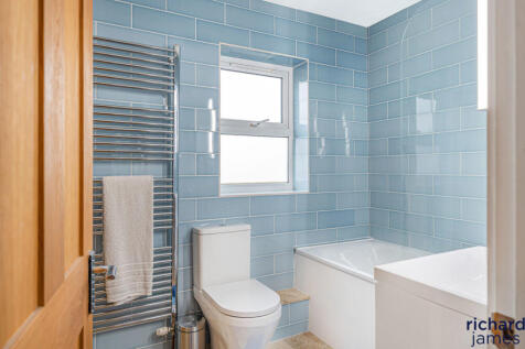 ac551afb-c198-433...