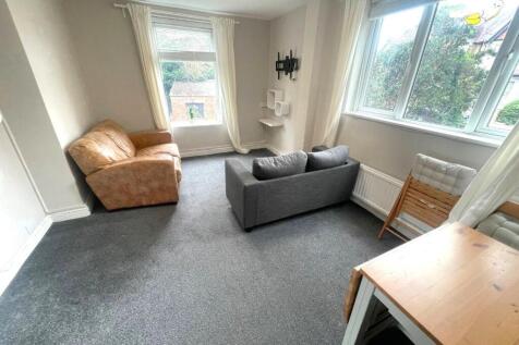 LIVING ROOM.jpg