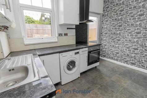 Hillsleigh Road, Cowgate photo 3
