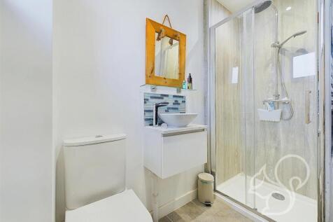 BEDROOM FOUR ENSUITE