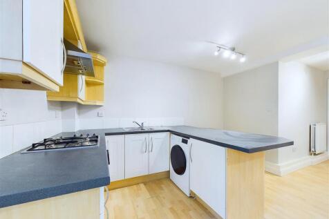 Brampton Court, Old Road, Chesterfield photo 3