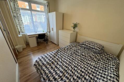 Tiverton Road - 4 bed, Selly Oak, West Midlands, B29 photo 5