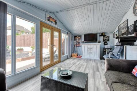 51 Sedgley Road-Summer House.jpg