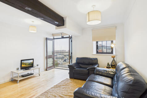 Stylish One Bedroom Marina Apartment for Sale