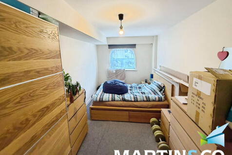 a03c9c89-WhatsApp...