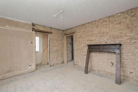 4 London Road, Newport Pagnell, MK16 0AE