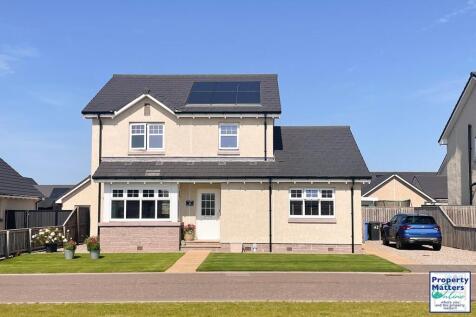 4 Bedroom Detached Villa