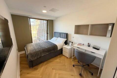 8e76a4f1e4898201f426