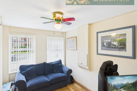 2nd Reception/Office