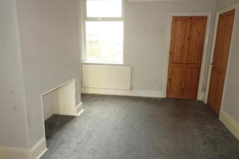 DINING/SITTING ROOM
