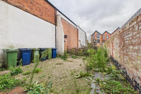 Flats A, B, C 18 Church Street, Tewkesbury, GL20 5