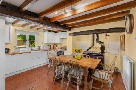 3 Culworth Road, Chipping Warden-6.jpg